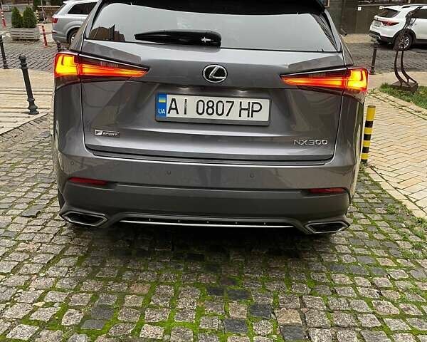 Серый Лексус НХ, объемом двигателя 2 л и пробегом 89 тыс. км за 27500 $, фото 8 на Automoto.ua