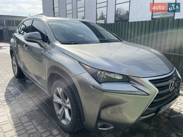 Сірий Лексус НХ, об'ємом двигуна 2 л та пробігом 54 тис. км за 28000 $, фото 4 на Automoto.ua