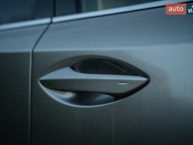 Лексус НХ 2017 в Черновцах на Automoto.ua Серый Лексус НХ, объемом двигателя 2 л и пробегом 138 тыс. км за 25900 $, фото 23 на Automoto.ua