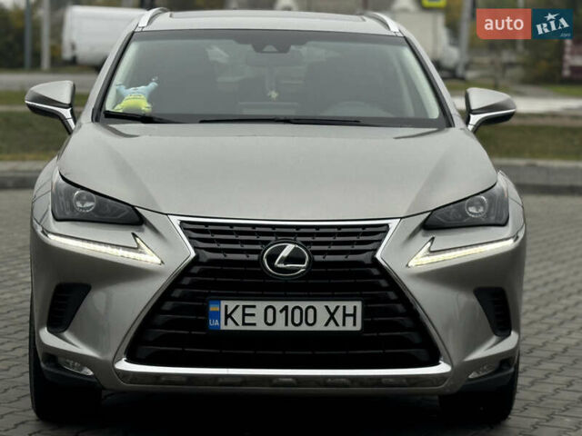 Сірий Лексус НХ, об'ємом двигуна 2 л та пробігом 67 тис. км за 25700 $, фото 11 на Automoto.ua