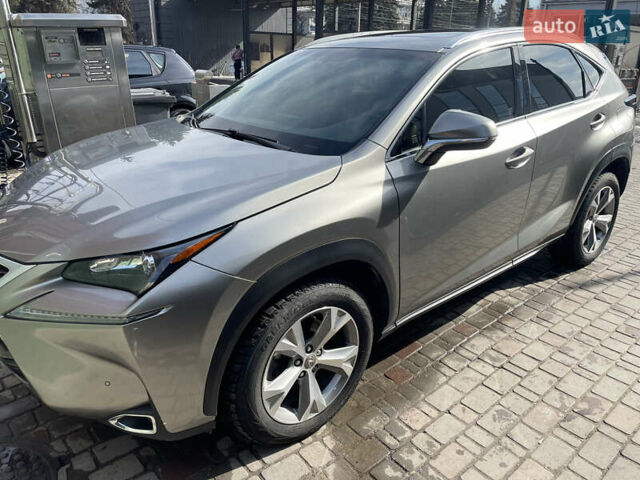 Сірий Лексус НХ, об'ємом двигуна 2 л та пробігом 54 тис. км за 28000 $, фото 8 на Automoto.ua