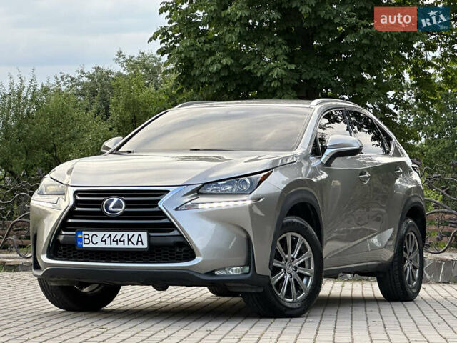 Серый Лексус НХ, объемом двигателя 2 л и пробегом 95 тыс. км за 22500 $, фото 1 на Automoto.ua
