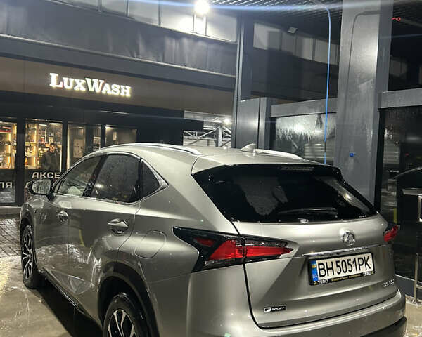 Сірий Лексус НХ, об'ємом двигуна 2 л та пробігом 153 тис. км за 20000 $, фото 3 на Automoto.ua