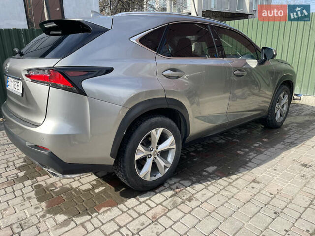 Сірий Лексус НХ, об'ємом двигуна 2 л та пробігом 54 тис. км за 28000 $, фото 6 на Automoto.ua