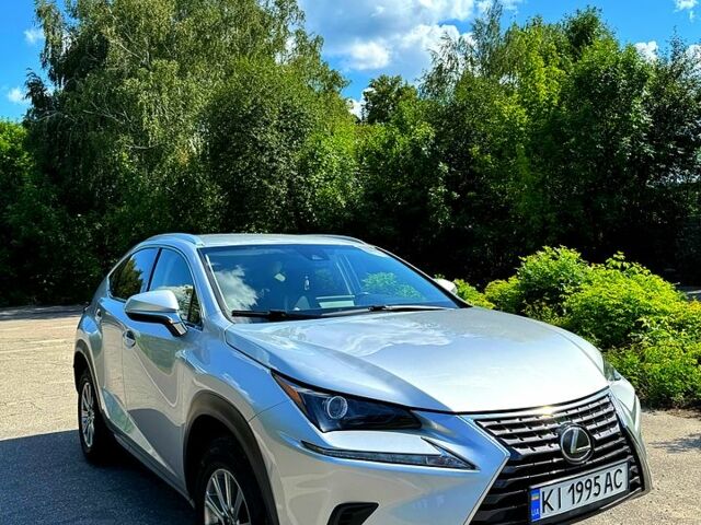 Серый Лексус НХ, объемом двигателя 2 л и пробегом 104 тыс. км за 30000 $, фото 9 на Automoto.ua