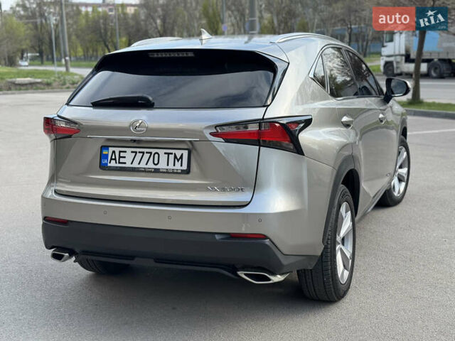 Серый Лексус НХ, объемом двигателя 2 л и пробегом 61 тыс. км за 25500 $, фото 7 на Automoto.ua