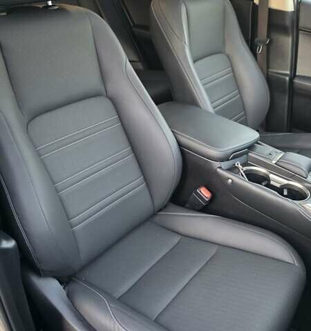 Серый Лексус НХ, объемом двигателя 2 л и пробегом 51 тыс. км за 28500 $, фото 23 на Automoto.ua