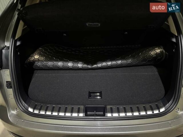 Сірий Лексус НХ, об'ємом двигуна 1.99 л та пробігом 35 тис. км за 35555 $, фото 45 на Automoto.ua