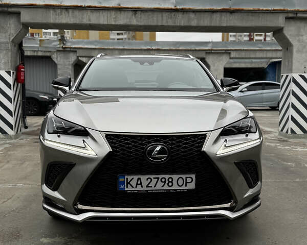 Лексус НХ 2018 у Києві на Automoto.ua Сірий Лексус НХ, об'ємом двигуна 2 л та пробігом 82 тис. км за 36000 $, фото 5 на Automoto.ua