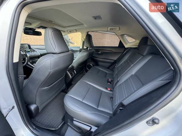 Лексус НХ 2018 в Одессе на Automoto.ua Серый Лексус НХ, объемом двигателя 2 л и пробегом 85 тыс. км за 26500 $, фото 16 на Automoto.ua