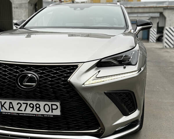 Лексус НХ 2018 у Києві на Automoto.ua Сірий Лексус НХ, об'ємом двигуна 2 л та пробігом 82 тис. км за 36000 $, фото 3 на Automoto.ua