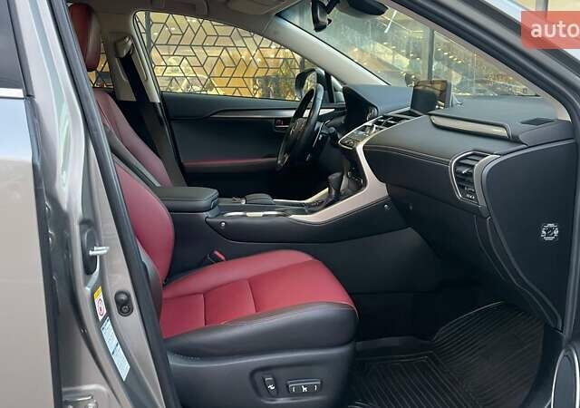 Сірий Лексус НХ, об'ємом двигуна 2.49 л та пробігом 90 тис. км за 34651 $, фото 5 на Automoto.ua