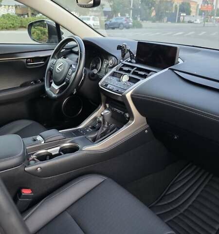 Серый Лексус НХ, объемом двигателя 2 л и пробегом 51 тыс. км за 28500 $, фото 21 на Automoto.ua