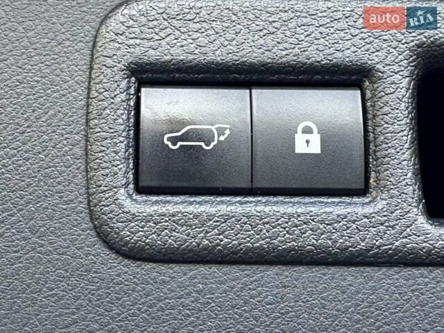 Лексус НХ 2018 в Одессе на Automoto.ua Серый Лексус НХ, объемом двигателя 2 л и пробегом 85 тыс. км за 26500 $, фото 28 на Automoto.ua