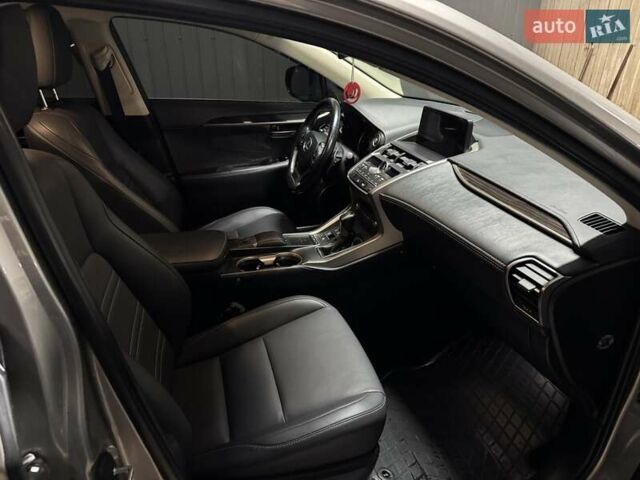 Сірий Лексус НХ, об'ємом двигуна 1.99 л та пробігом 35 тис. км за 35555 $, фото 29 на Automoto.ua