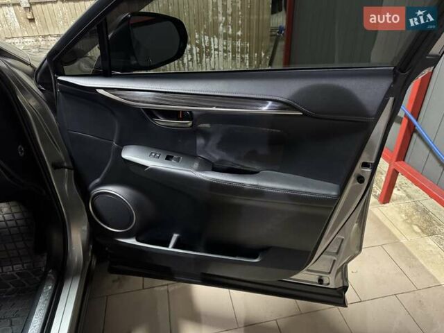 Сірий Лексус НХ, об'ємом двигуна 1.99 л та пробігом 35 тис. км за 35555 $, фото 30 на Automoto.ua