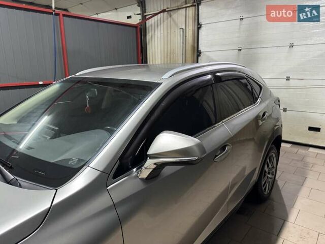 Сірий Лексус НХ, об'ємом двигуна 1.99 л та пробігом 35 тис. км за 35555 $, фото 10 на Automoto.ua