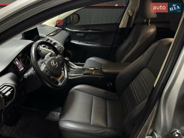 Сірий Лексус НХ, об'ємом двигуна 1.99 л та пробігом 35 тис. км за 35555 $, фото 25 на Automoto.ua