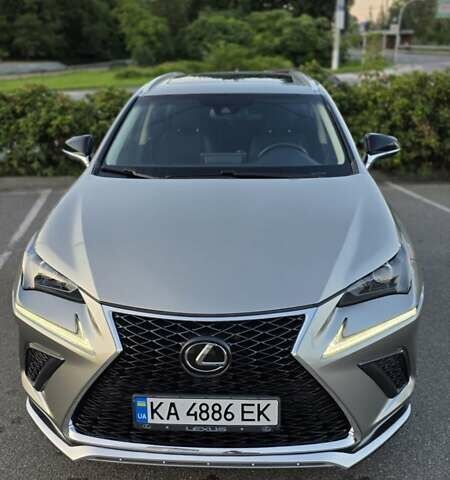 Серый Лексус НХ, объемом двигателя 2 л и пробегом 51 тыс. км за 28500 $, фото 2 на Automoto.ua