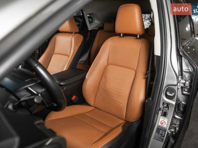 Сірий Лексус НХ, об'ємом двигуна 2.49 л та пробігом 69 тис. км за 37500 $, фото 9 на Automoto.ua