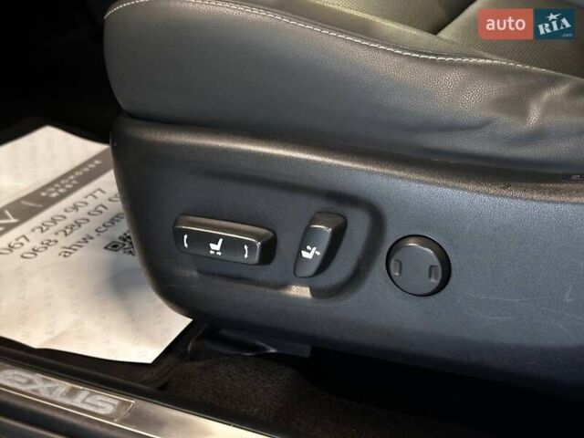Сірий Лексус НХ, об'ємом двигуна 2.49 л та пробігом 100 тис. км за 32900 $, фото 27 на Automoto.ua