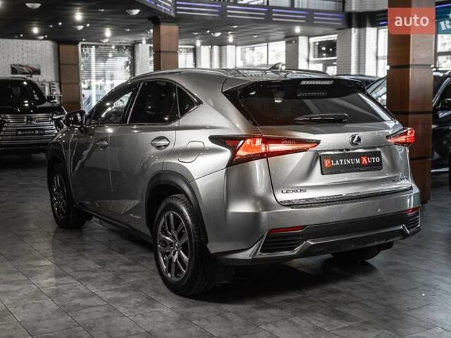 Сірий Лексус НХ, об'ємом двигуна 2.49 л та пробігом 69 тис. км за 37500 $, фото 3 на Automoto.ua