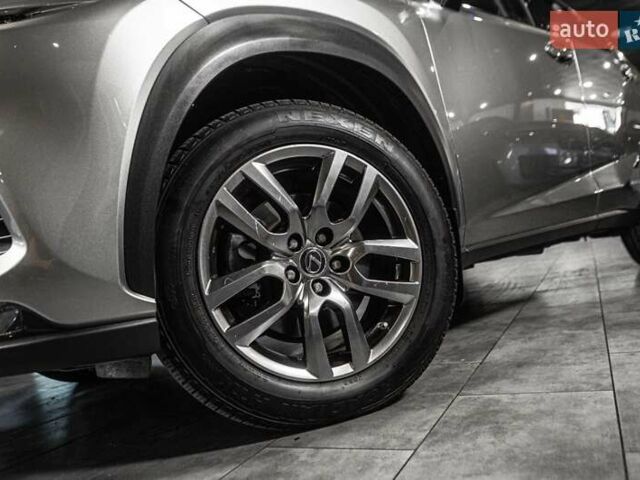 Сірий Лексус НХ, об'ємом двигуна 2.49 л та пробігом 69 тис. км за 37500 $, фото 39 на Automoto.ua