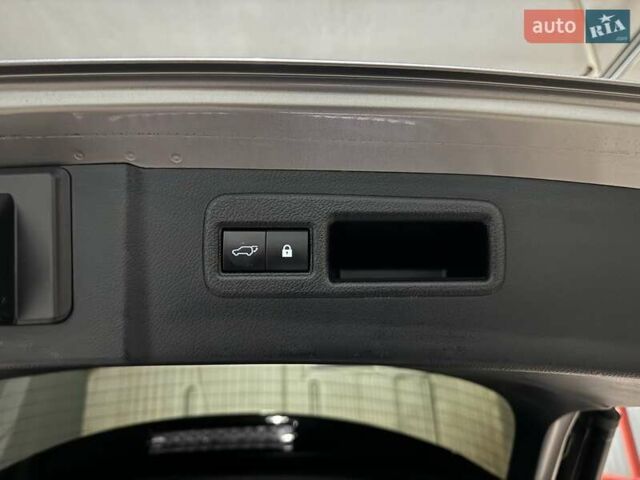 Сірий Лексус НХ, об'ємом двигуна 1.99 л та пробігом 35 тис. км за 35555 $, фото 46 на Automoto.ua