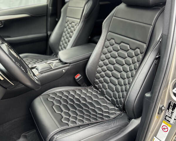 Лексус НХ 2018 у Києві на Automoto.ua Сірий Лексус НХ, об'ємом двигуна 2 л та пробігом 82 тис. км за 36000 $, фото 19 на Automoto.ua