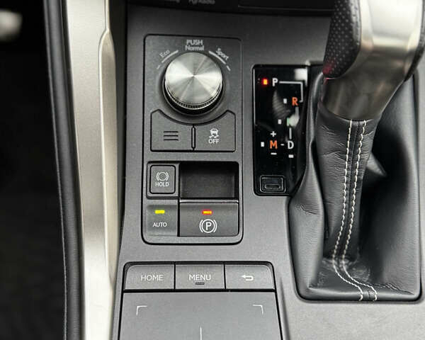 Лексус НХ 2018 у Києві на Automoto.ua Сірий Лексус НХ, об'ємом двигуна 2 л та пробігом 82 тис. км за 36000 $, фото 26 на Automoto.ua