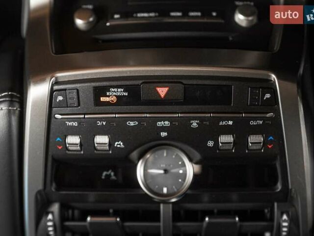 Сірий Лексус НХ, об'ємом двигуна 2.49 л та пробігом 69 тис. км за 37500 $, фото 24 на Automoto.ua