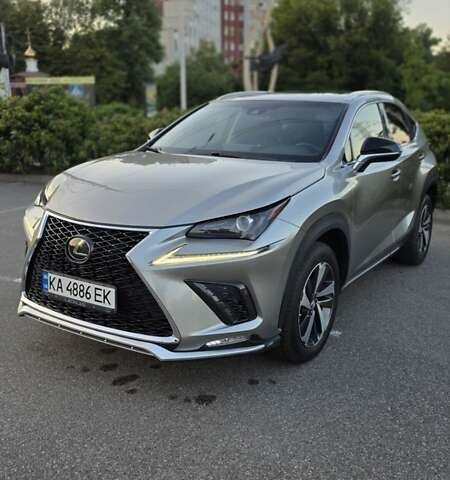 Серый Лексус НХ, объемом двигателя 2 л и пробегом 51 тыс. км за 28500 $, фото 1 на Automoto.ua