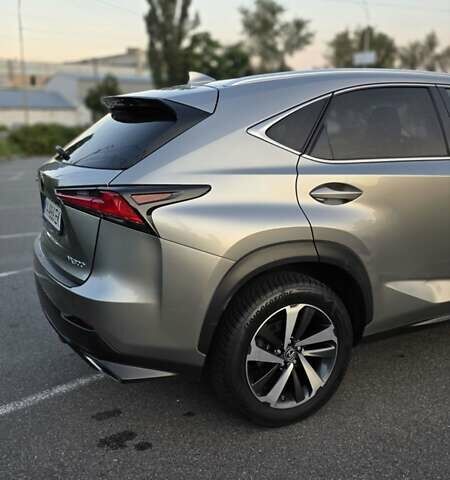 Серый Лексус НХ, объемом двигателя 2 л и пробегом 51 тыс. км за 28500 $, фото 8 на Automoto.ua