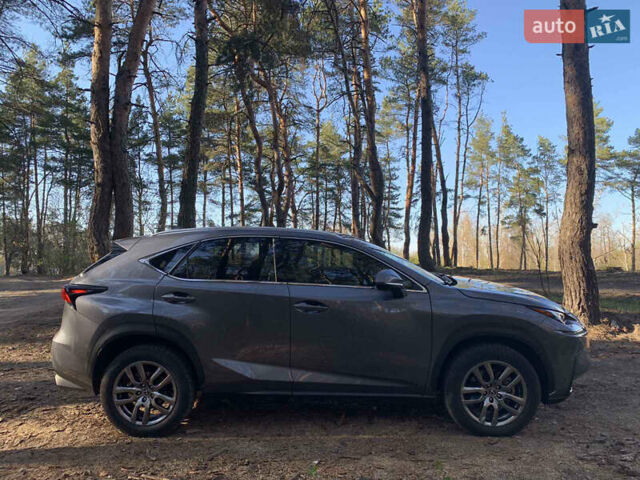 Сірий Лексус НХ, об'ємом двигуна 2 л та пробігом 78 тис. км за 28000 $, фото 8 на Automoto.ua