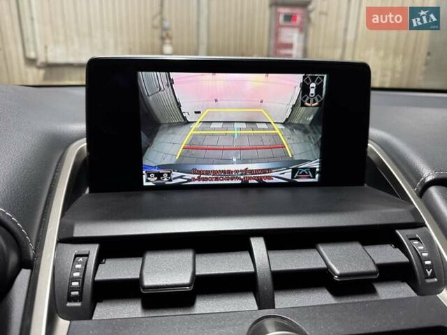 Сірий Лексус НХ, об'ємом двигуна 1.99 л та пробігом 35 тис. км за 35555 $, фото 39 на Automoto.ua