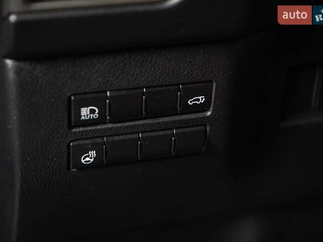 Сірий Лексус НХ, об'ємом двигуна 2.49 л та пробігом 69 тис. км за 37500 $, фото 15 на Automoto.ua