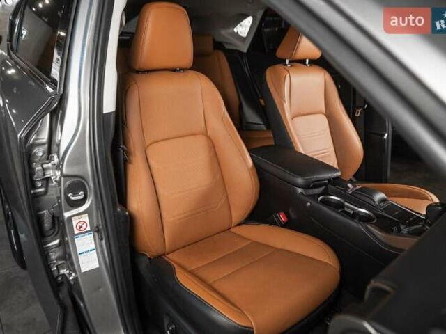 Сірий Лексус НХ, об'ємом двигуна 2.49 л та пробігом 69 тис. км за 37500 $, фото 10 на Automoto.ua