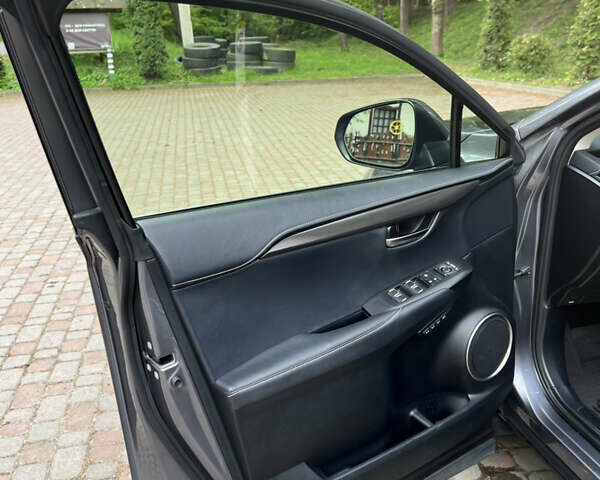 Серый Лексус НХ, объемом двигателя 2.5 л и пробегом 100 тыс. км за 31500 $, фото 32 на Automoto.ua