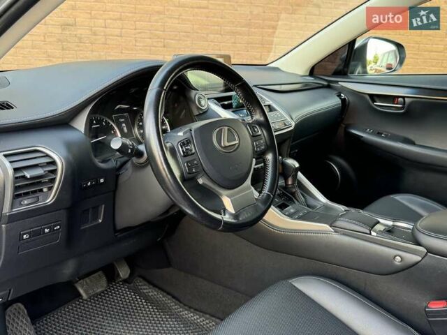 Лексус НХ 2018 в Одессе на Automoto.ua Серый Лексус НХ, объемом двигателя 2 л и пробегом 85 тыс. км за 26500 $, фото 14 на Automoto.ua