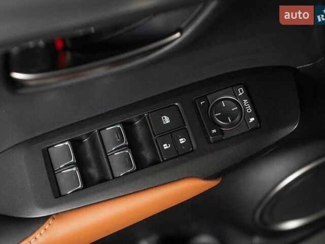 Сірий Лексус НХ, об'ємом двигуна 2.49 л та пробігом 69 тис. км за 37500 $, фото 7 на Automoto.ua