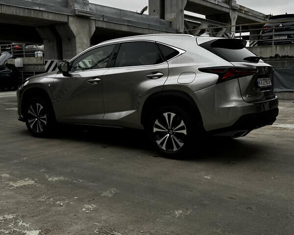 Лексус НХ 2018 у Києві на Automoto.ua Сірий Лексус НХ, об'ємом двигуна 2 л та пробігом 82 тис. км за 36000 $, фото 10 на Automoto.ua