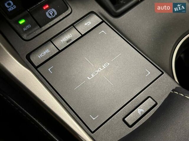Сірий Лексус НХ, об'ємом двигуна 2.49 л та пробігом 100 тис. км за 32900 $, фото 19 на Automoto.ua