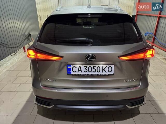 Сірий Лексус НХ, об'ємом двигуна 1.99 л та пробігом 35 тис. км за 35555 $, фото 22 на Automoto.ua