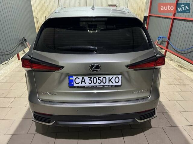 Сірий Лексус НХ, об'ємом двигуна 1.99 л та пробігом 35 тис. км за 35555 $, фото 3 на Automoto.ua