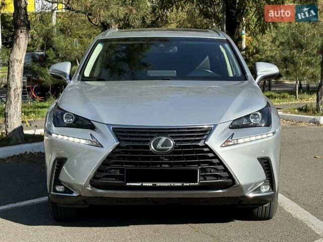 Лексус НХ 2018 в Одессе на Automoto.ua Серый Лексус НХ, объемом двигателя 2 л и пробегом 85 тыс. км за 26500 $, фото 1 на Automoto.ua