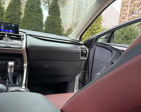 Серый Лексус НХ, объемом двигателя 2.5 л и пробегом 80 тыс. км за 32800 $, фото 15 на Automoto.ua