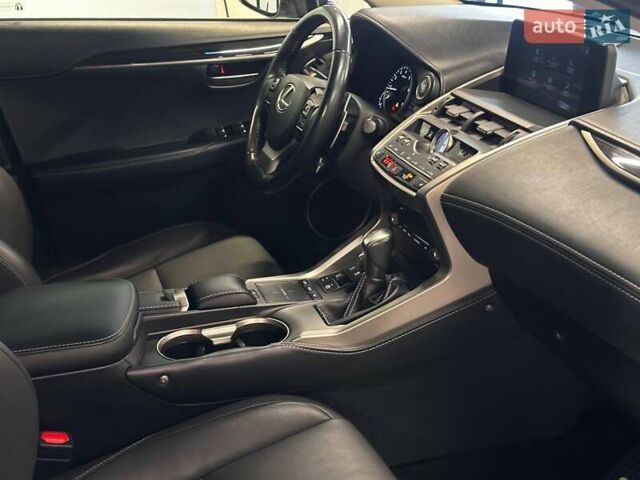 Серый Лексус НХ, объемом двигателя 1.99 л и пробегом 195 тыс. км за 27900 $, фото 31 на Automoto.ua