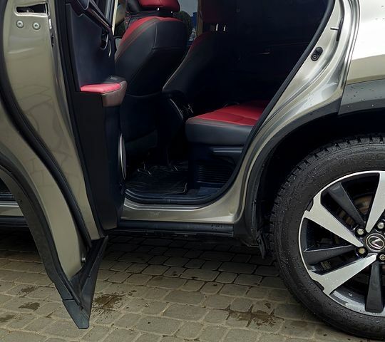 Лексус НХ 2019 у Дніпро (Дніпропетровську) на Automoto.ua Сірий Лексус НХ, об'ємом двигуна 2 л та пробігом 80 тис. км за 31000 $, фото 9 на Automoto.ua
