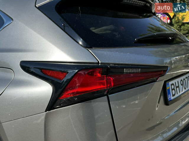 Сірий Лексус НХ, об'ємом двигуна 2 л та пробігом 76 тис. км за 26800 $, фото 7 на Automoto.ua