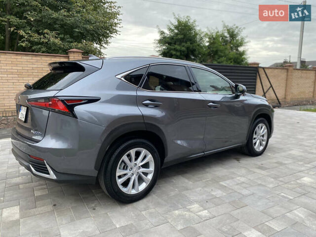 Лексус НХ 2019 в Житомире на Automoto.ua Серый Лексус НХ, объемом двигателя 2.49 л и пробегом 43 тыс. км за 32800 $, фото 3 на Automoto.ua